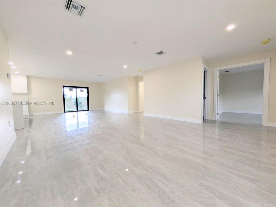 На продажу: $439,000 (4 спален, 3 ванн, 0 Квадратных фут)