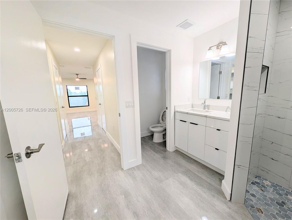 На продажу: $439,000 (4 спален, 3 ванн, 0 Квадратных фут)
