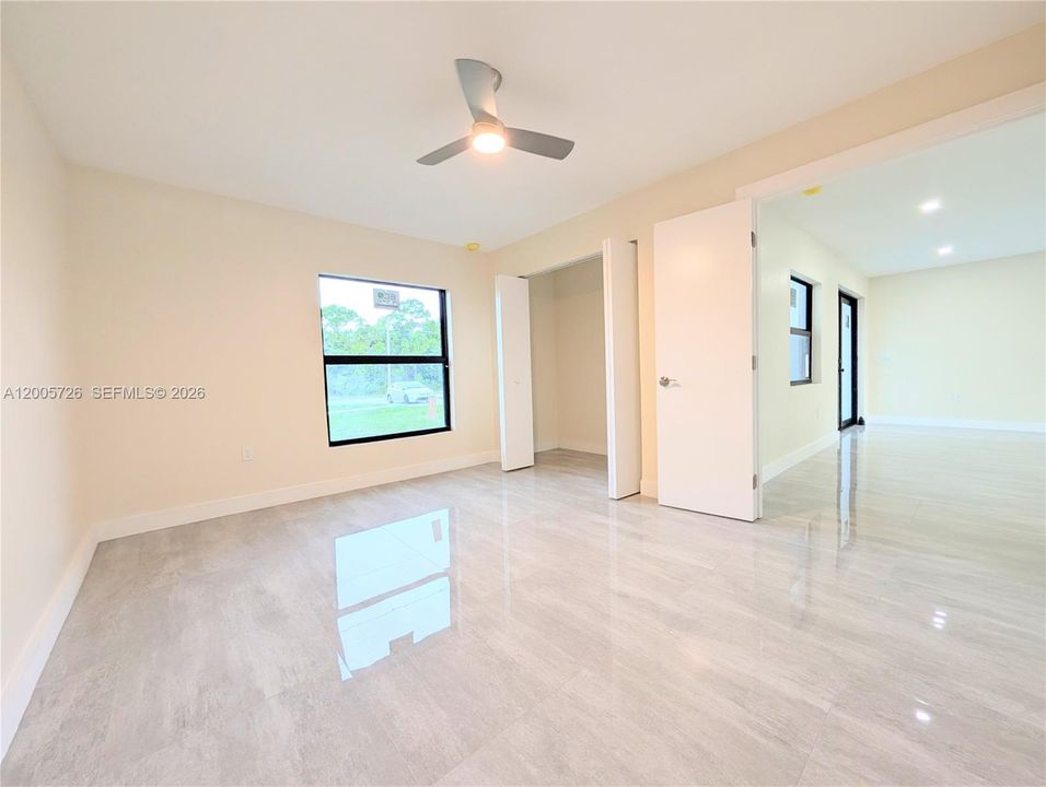 На продажу: $439,000 (4 спален, 3 ванн, 0 Квадратных фут)