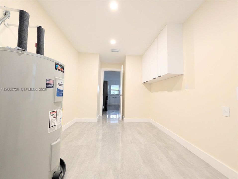 На продажу: $439,000 (4 спален, 3 ванн, 0 Квадратных фут)
