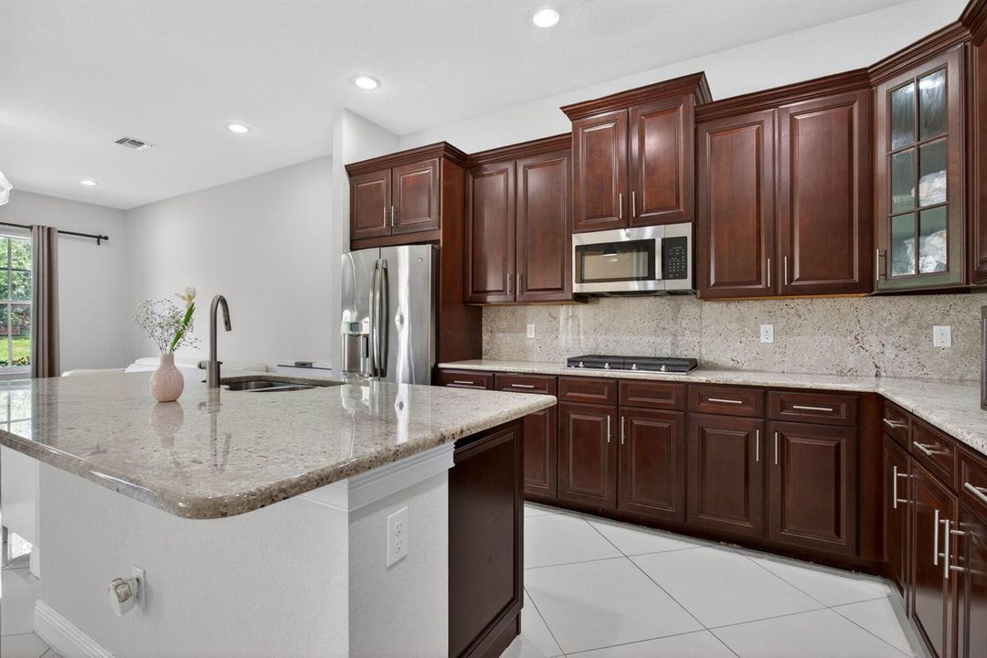 42-web-or-mls-8850-6793