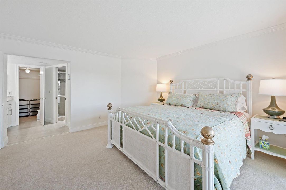 22-web-or-mls-3501-s-ocean-blvd-307