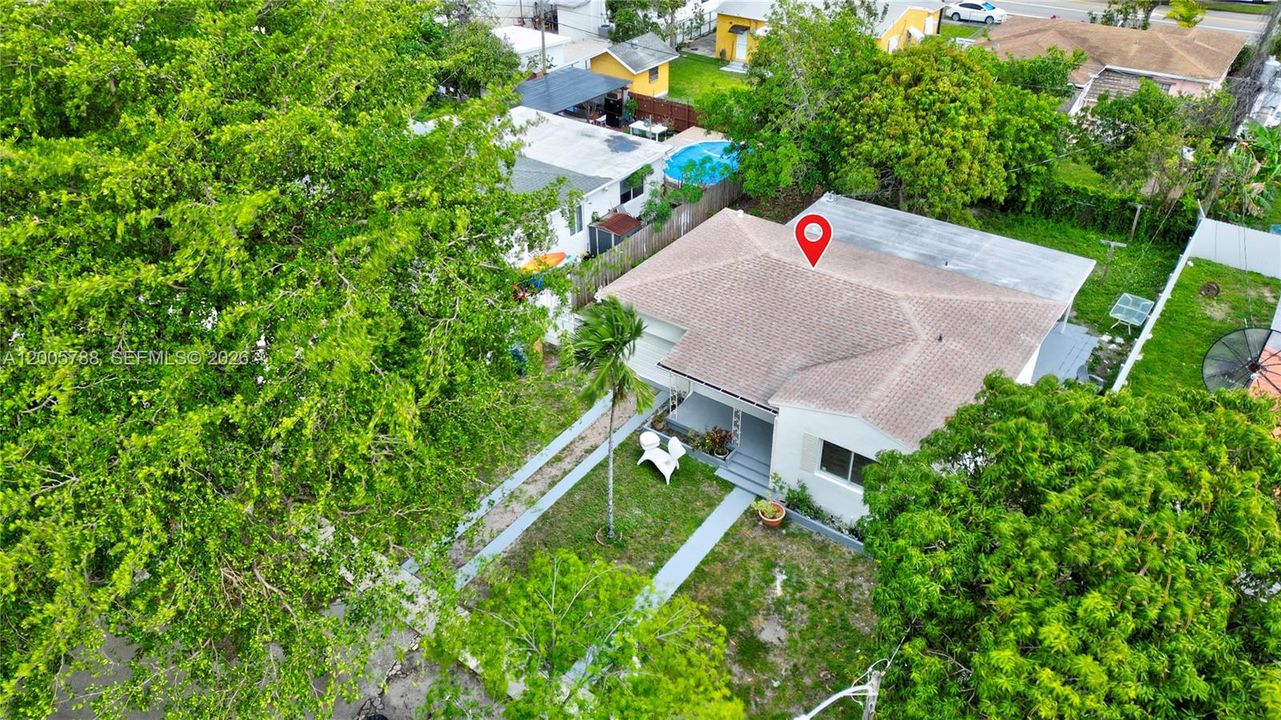 Activo con contrato: $549,000 (3 camas, 2 baños, 1077 Pies cuadrados)