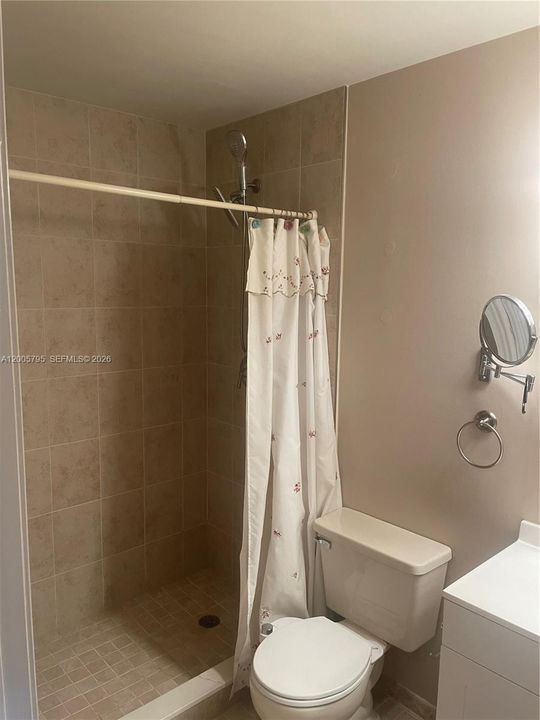 В аренду: $1,750 (2 спален, 2 ванн, 969 Квадратных фут)