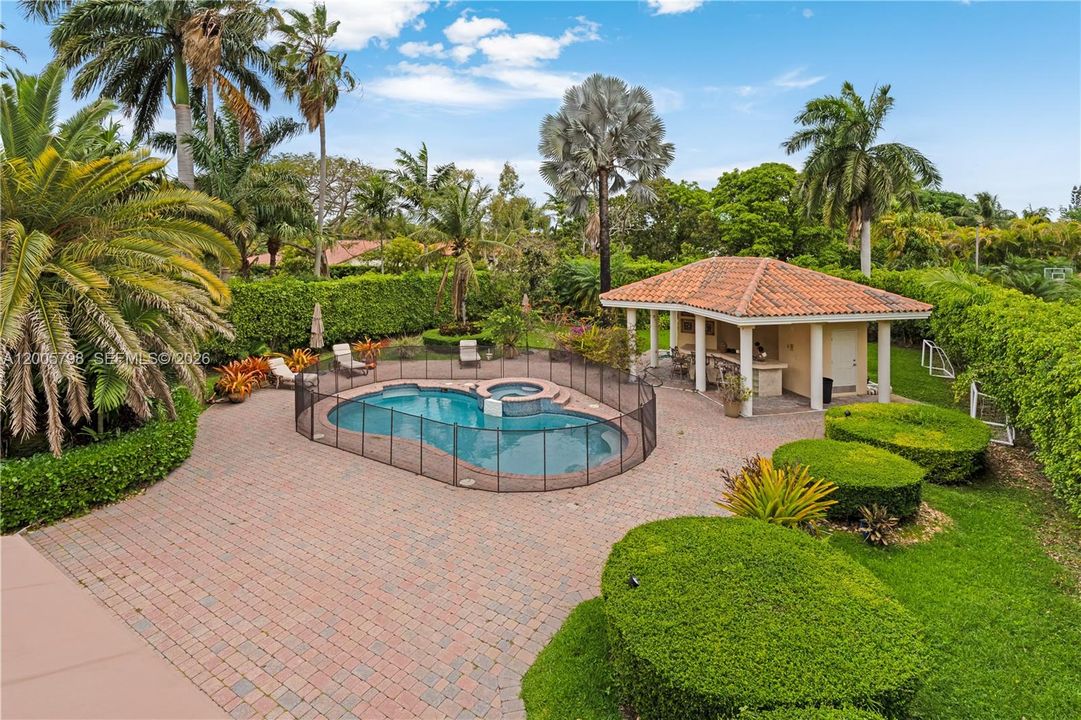 Active With Contract: $1,950,000 (4 beds, 4 baths, 4609 Square Feet)