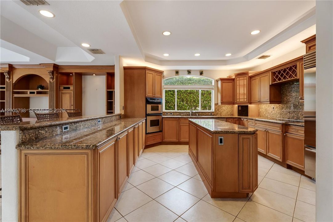 Active With Contract: $1,950,000 (4 beds, 4 baths, 4609 Square Feet)