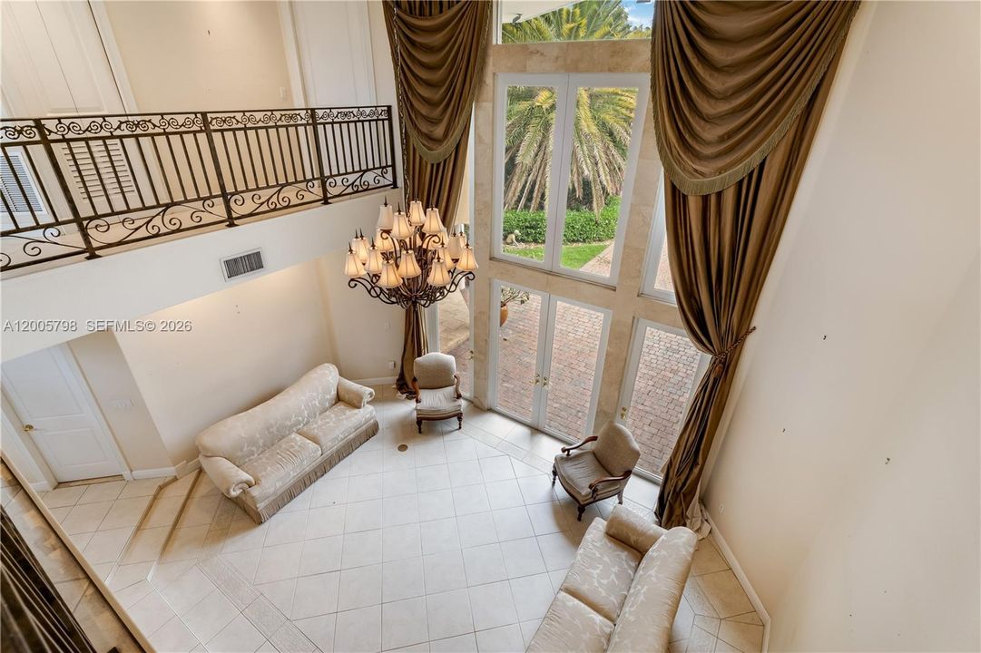 Active With Contract: $1,950,000 (4 beds, 4 baths, 4609 Square Feet)