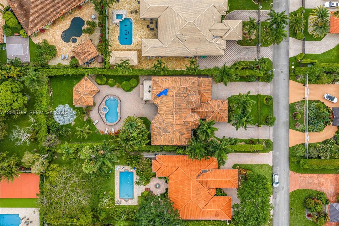 Active With Contract: $1,950,000 (4 beds, 4 baths, 4609 Square Feet)