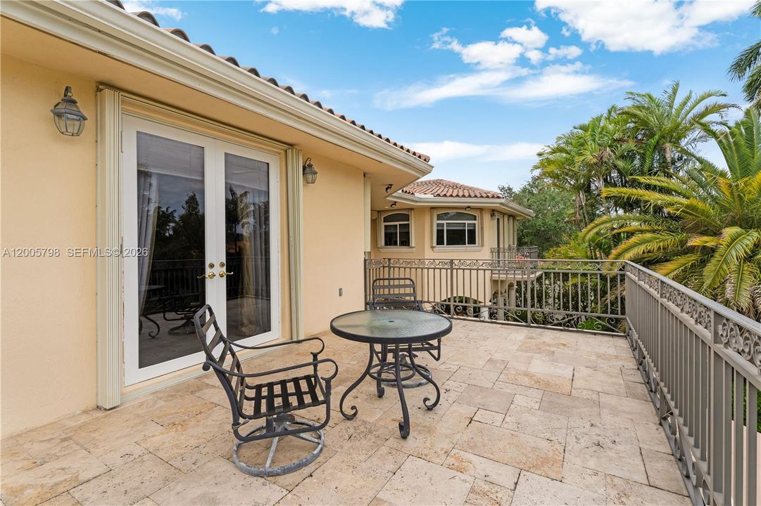 Active With Contract: $1,950,000 (4 beds, 4 baths, 4609 Square Feet)