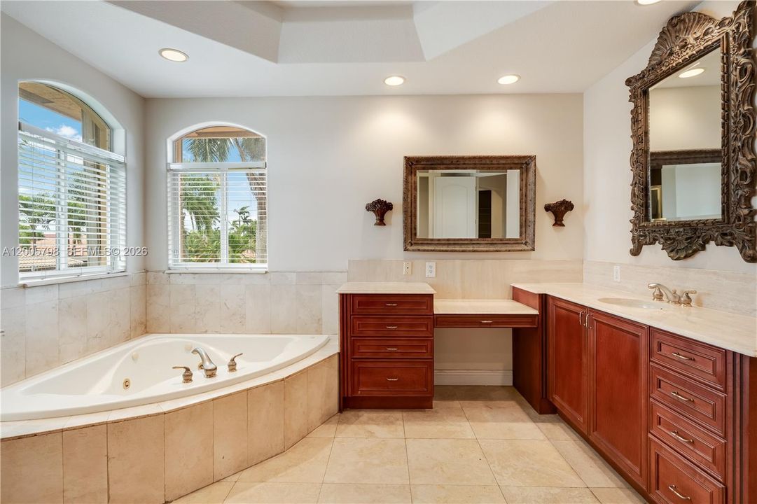 Active With Contract: $1,950,000 (4 beds, 4 baths, 4609 Square Feet)