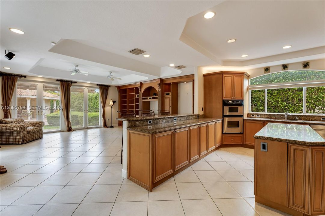 Active With Contract: $1,950,000 (4 beds, 4 baths, 4609 Square Feet)