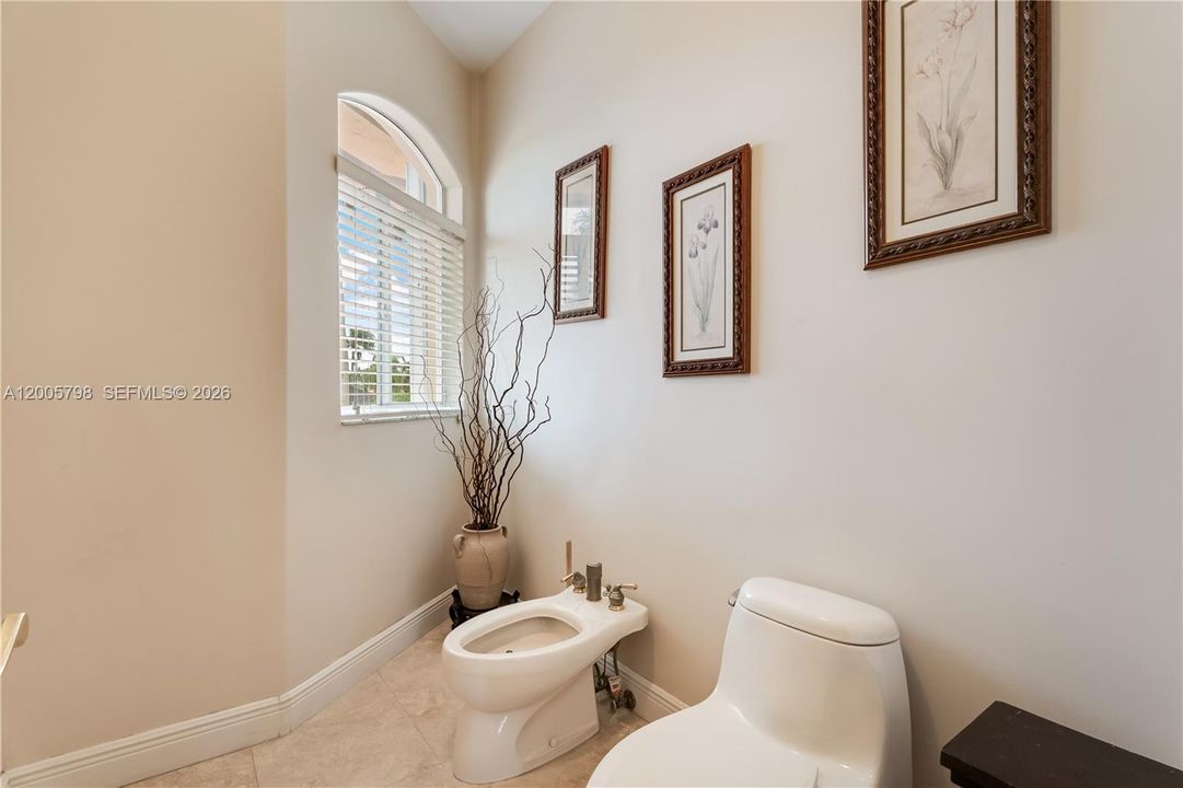 Active With Contract: $1,950,000 (4 beds, 4 baths, 4609 Square Feet)