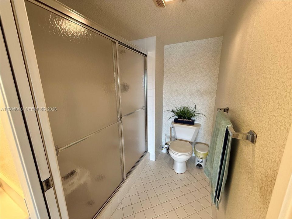 En Venta: $235,500 (2 camas, 2 baños, 1207 Pies cuadrados)