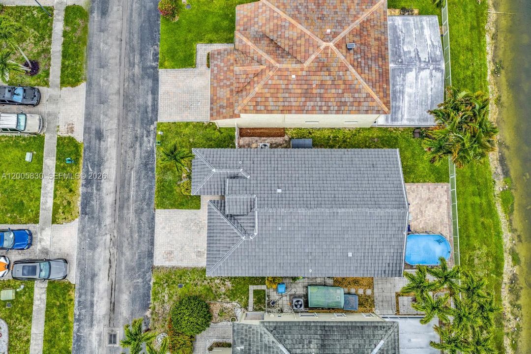 Activo con contrato: $589,900 (3 camas, 2 baños, 1515 Pies cuadrados)