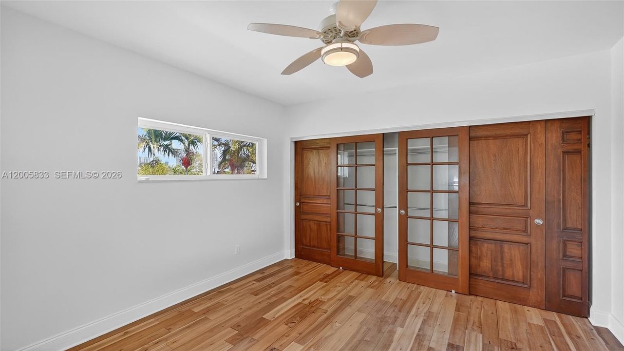 2nd bedroom