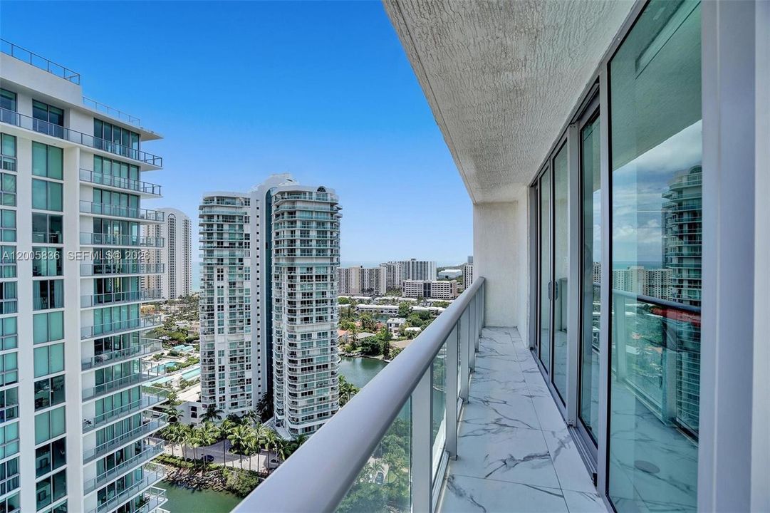 For Sale: $1,525,000 (3 beds, 3 baths, 1892 Square Feet)