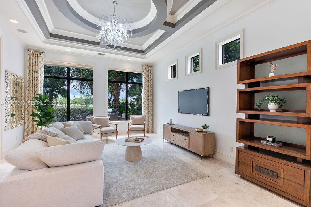Activo con contrato: $2,495,000 (5 camas, 4 baños, 3838 Pies cuadrados)
