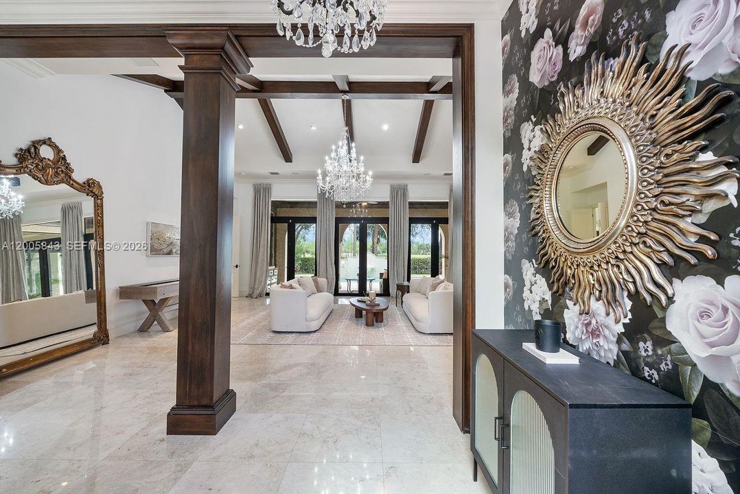 Activo con contrato: $2,495,000 (5 camas, 4 baños, 3838 Pies cuadrados)