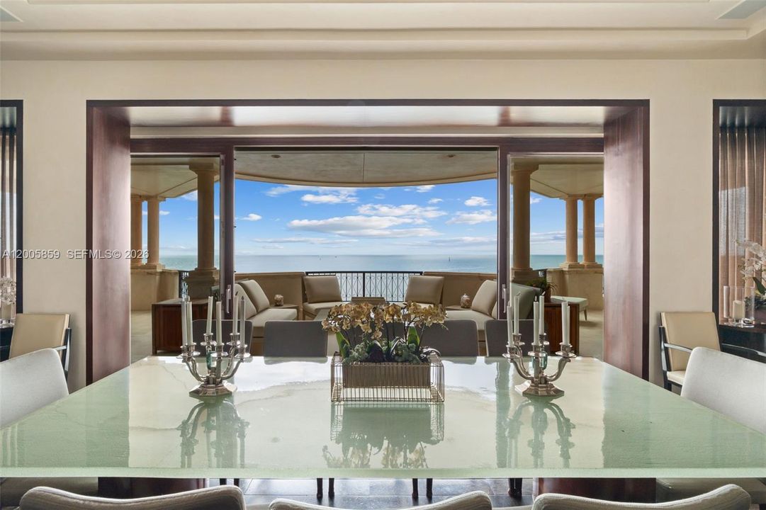 For Sale: $27,500,000 (6 beds, 5 baths, 6170 Square Feet)