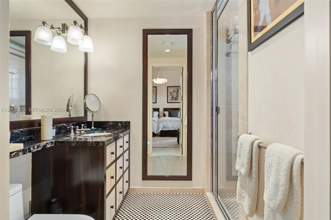For Sale: $27,500,000 (6 beds, 5 baths, 6170 Square Feet)