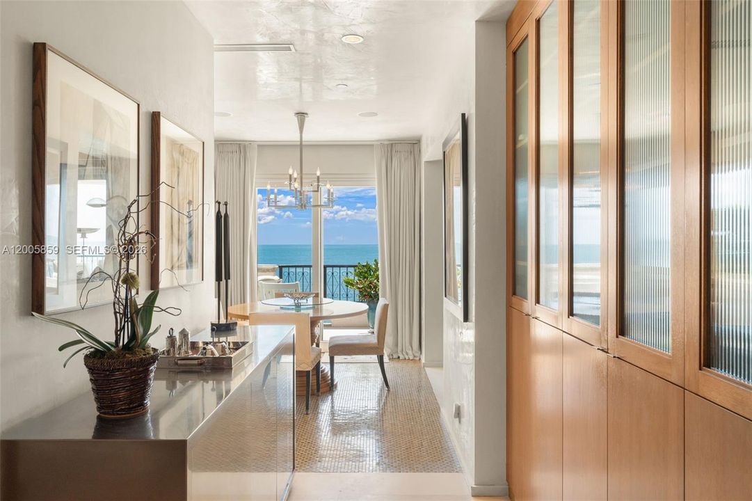 For Sale: $27,500,000 (6 beds, 5 baths, 6170 Square Feet)