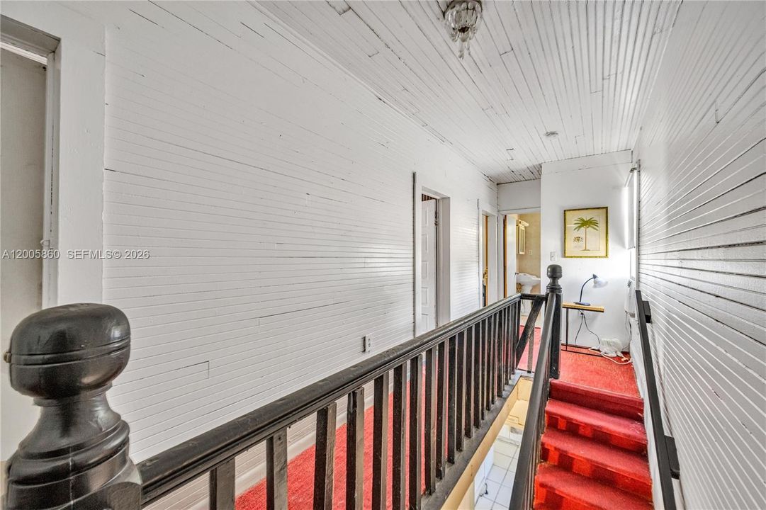 En Venta: $1,150,000 (5 camas, 2 baños, 1344 Pies cuadrados)