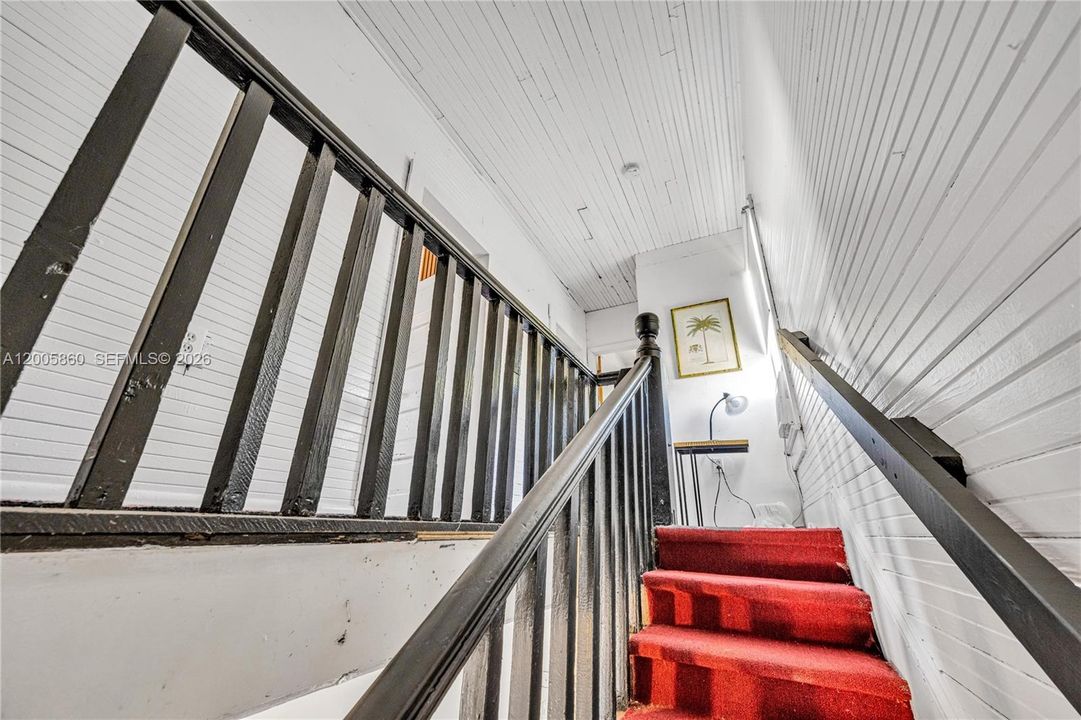 En Venta: $1,150,000 (5 camas, 2 baños, 1344 Pies cuadrados)