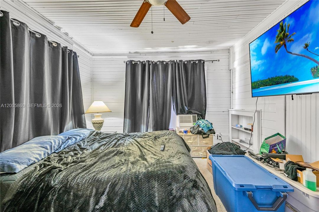 En Venta: $1,150,000 (5 camas, 2 baños, 1344 Pies cuadrados)