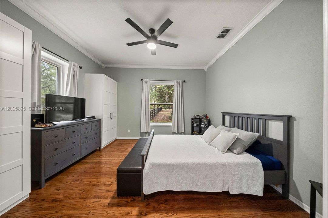For Sale: $1,019,000 (5 beds, 4 baths, 3496 Square Feet)