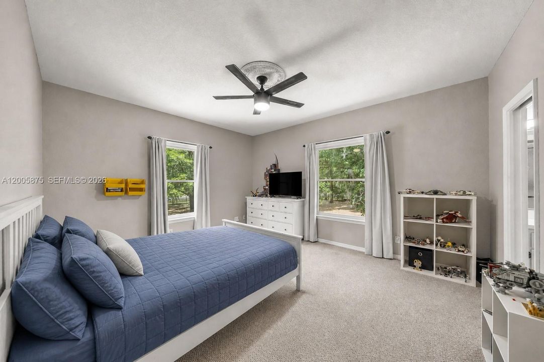 For Sale: $1,019,000 (5 beds, 4 baths, 3496 Square Feet)