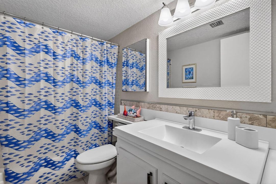 24-web-or-mls-F14A9234
