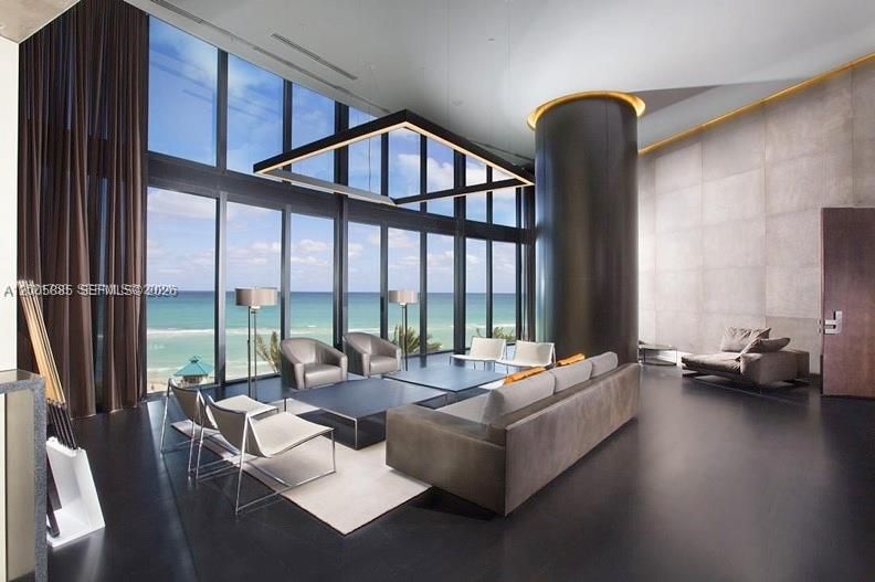 Active With Contract: $5,495,000 (3 beds, 4 baths, 4154 Square Feet)