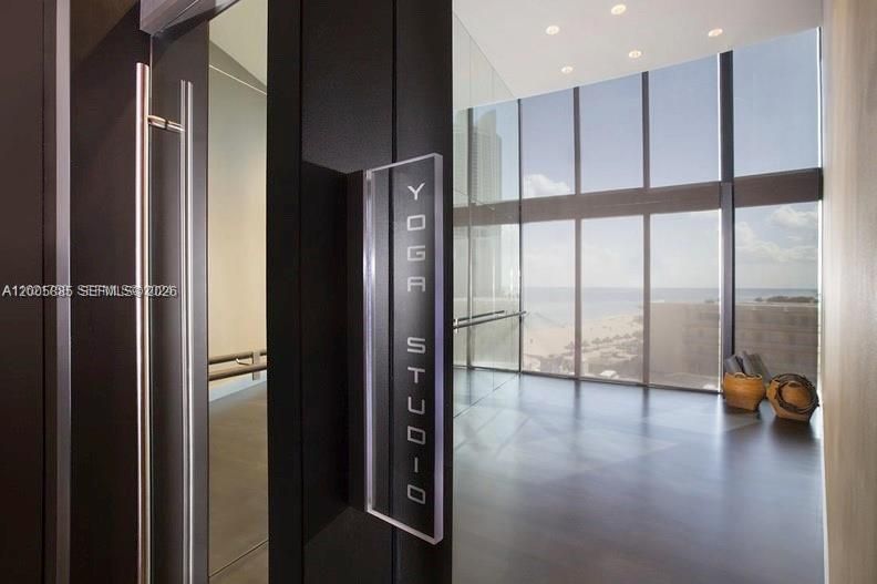 Active With Contract: $5,495,000 (3 beds, 4 baths, 4154 Square Feet)