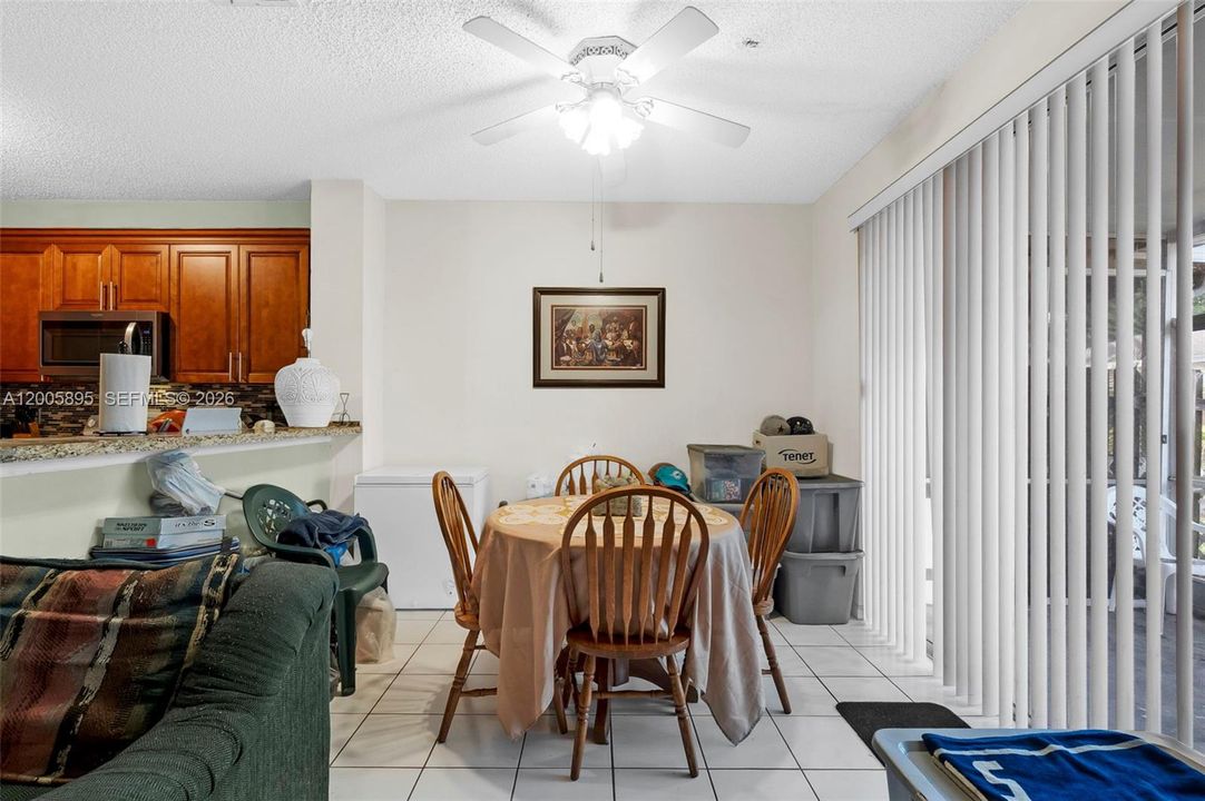 For Sale: $324,900 (2 beds, 2 baths, 1504 Square Feet)