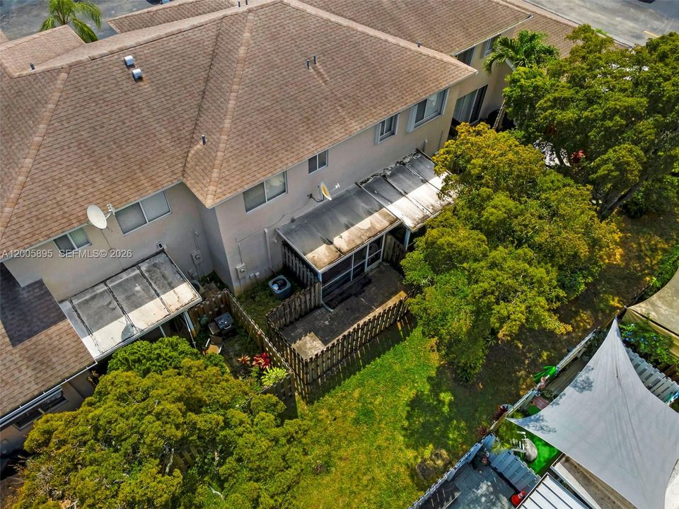 For Sale: $324,900 (2 beds, 2 baths, 1504 Square Feet)