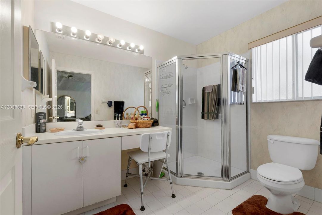 For Sale: $324,900 (2 beds, 2 baths, 1504 Square Feet)