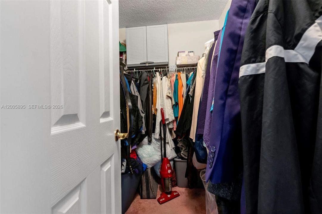 For Sale: $324,900 (2 beds, 2 baths, 1504 Square Feet)