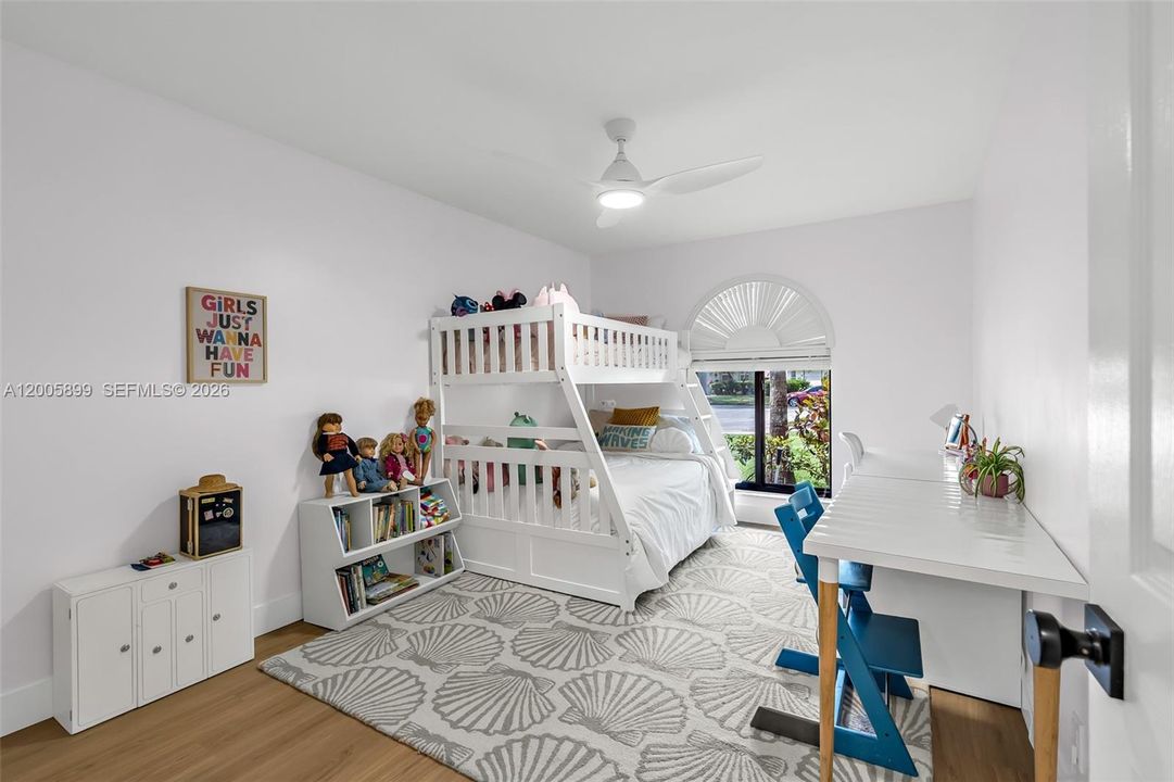 Guest bedroom