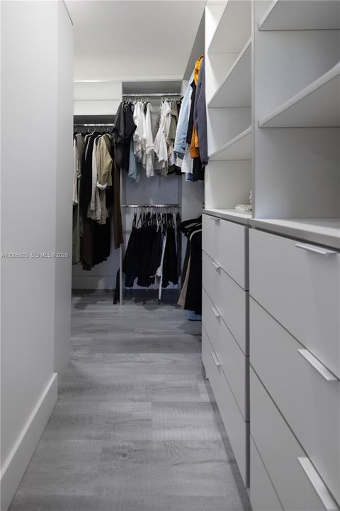 Activo con contrato: $3,900 (3 camas, 2 baños, 1798 Pies cuadrados)