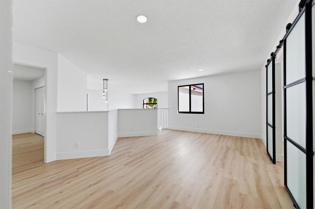 28 bedroom 02