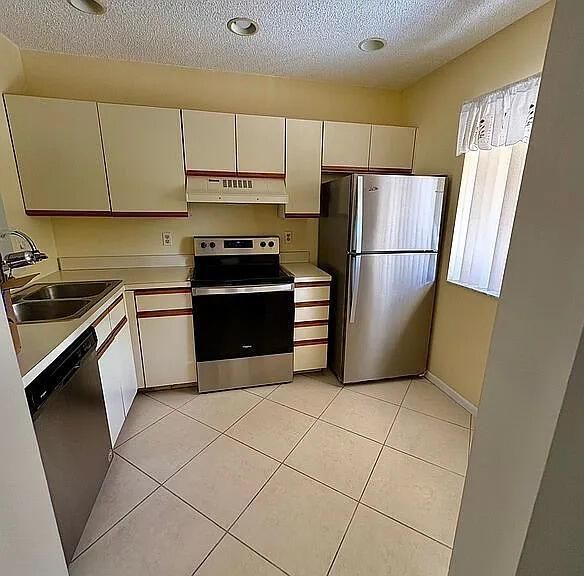 more kitchen