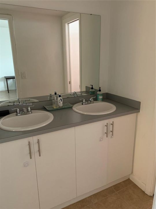 Activo con contrato: $1,350 (1 camas, 1 baños, 564 Pies cuadrados)