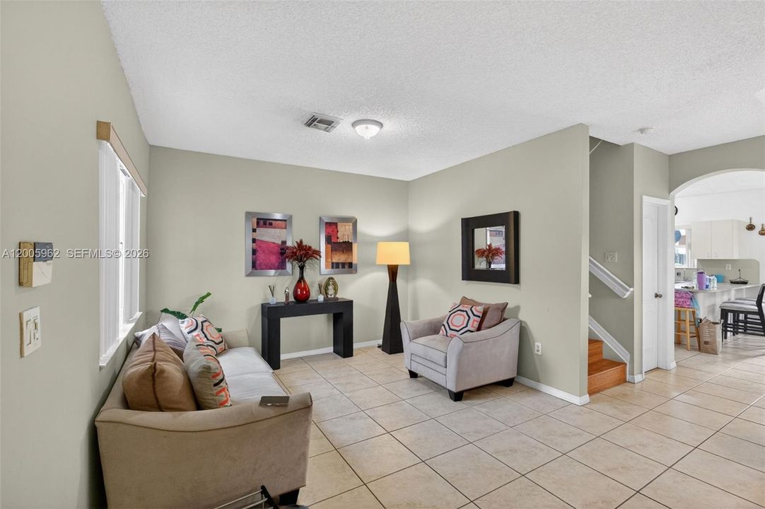 For Sale: $500,000 (3 beds, 2 baths, 1540 Square Feet)