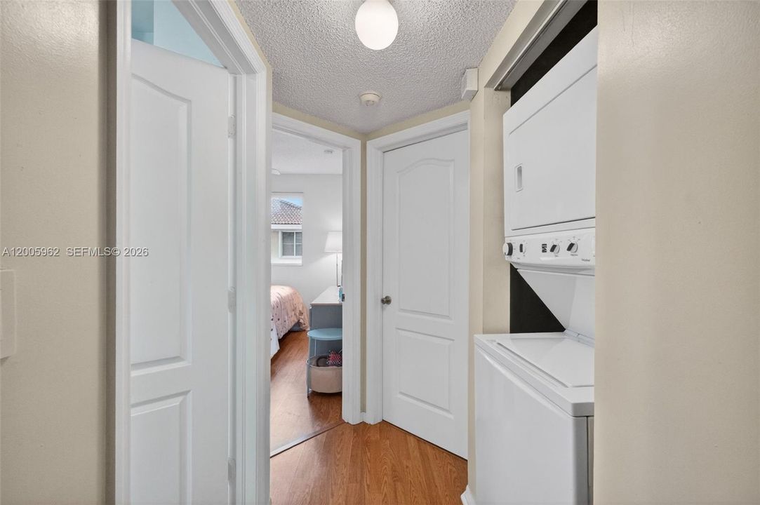 For Sale: $500,000 (3 beds, 2 baths, 1540 Square Feet)