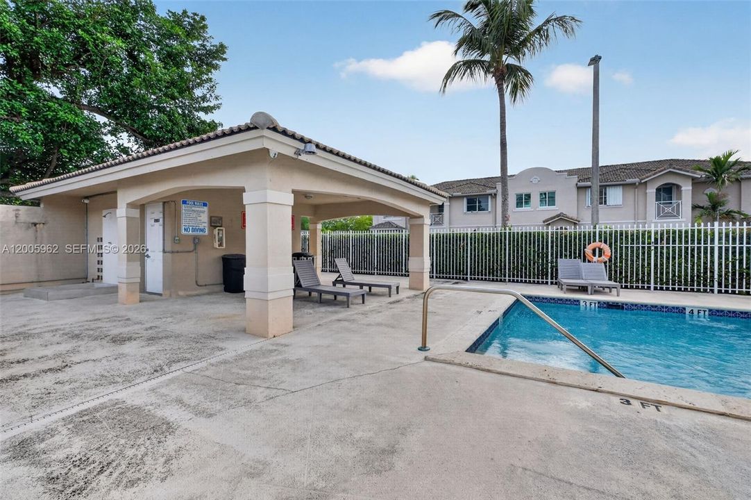 For Sale: $500,000 (3 beds, 2 baths, 1540 Square Feet)