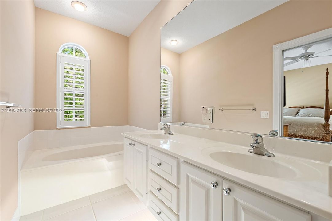 For Sale: $675,000 (3 beds, 2 baths, 1785 Square Feet)
