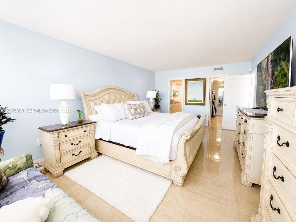 For Sale: $1,125,000 (2 beds, 2 baths, 1457 Square Feet)