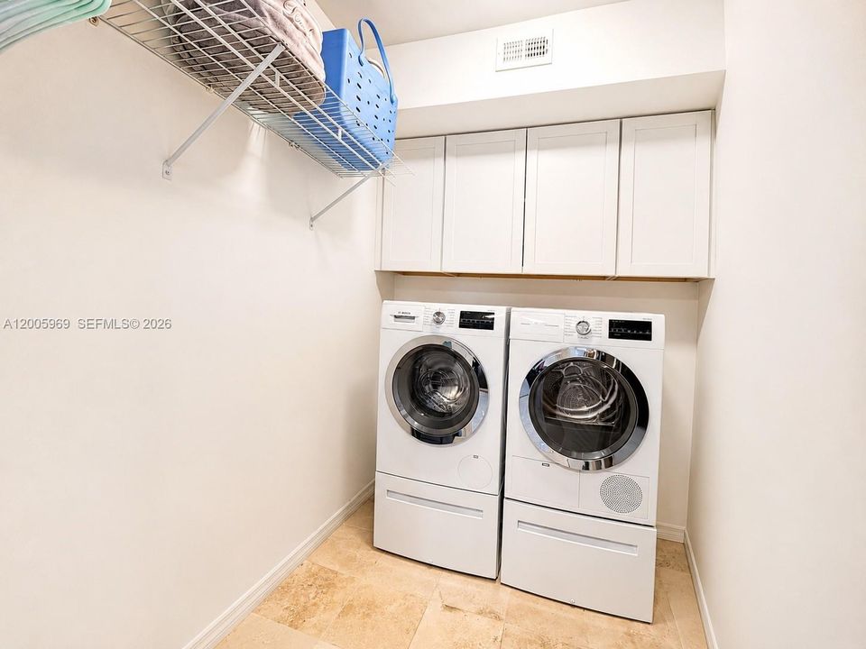 For Sale: $1,125,000 (2 beds, 2 baths, 1457 Square Feet)
