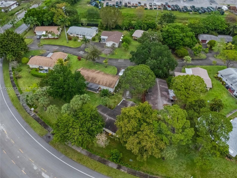 На продажу: $275,000 (2 спален, 1 ванн, 1280 Квадратных фут)
