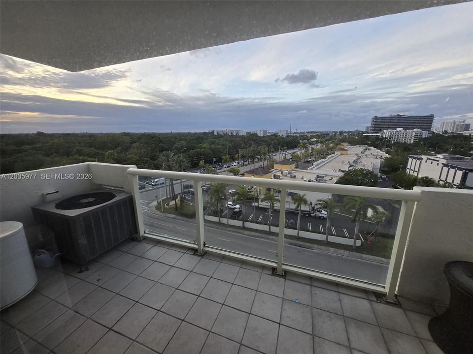 Active With Contract: $135,000 (2 beds, 2 baths, 1050 Square Feet)